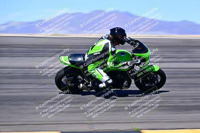 media/Mar-25-2024-Moto Forza (Mon) [[8d4319bd68]]/4-Novice Group/Session 3 (Bowl)/